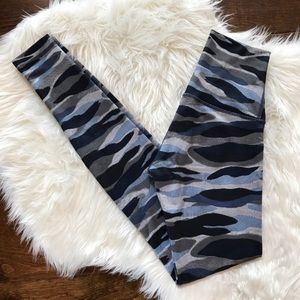 SOLD lululemon leggings size 4